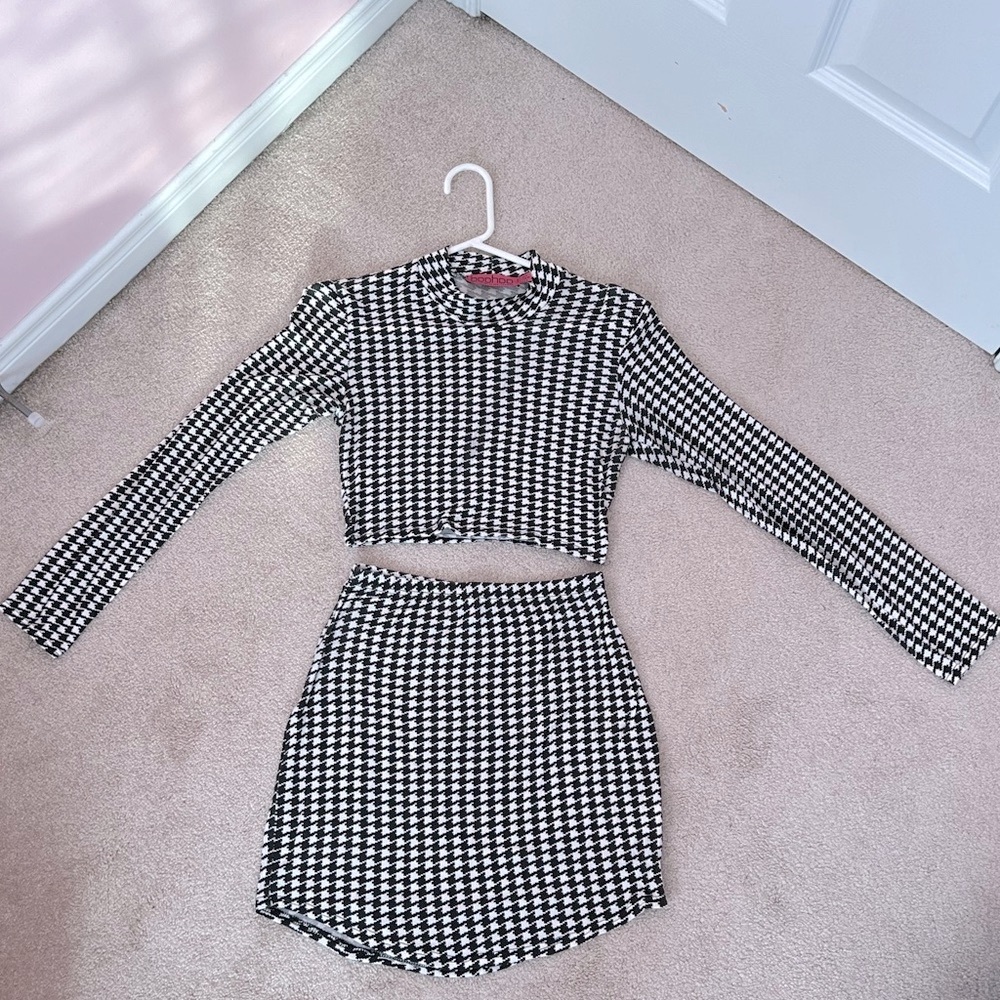 Two piece skirt and top herringbone set nwot